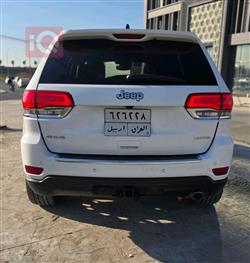 جیپ گراند شیرۆکی